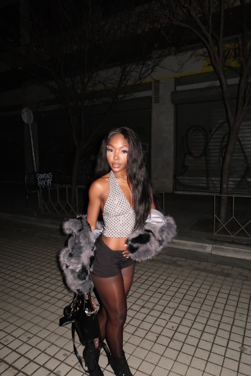 Maya escort photo